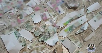 Zanim na dobre zabrał się za podrabianie banknotów i dokumentów, został zatrzymany przez policjantów kryminalnych wałbrzyskiej komendy