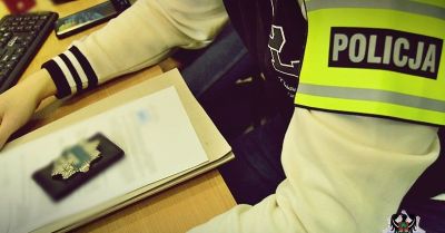 Z miłości do złości. Policjanci z Głuszycy zatrzymali 26-latkę za zniszczenie samochodu byłemu partnerowi